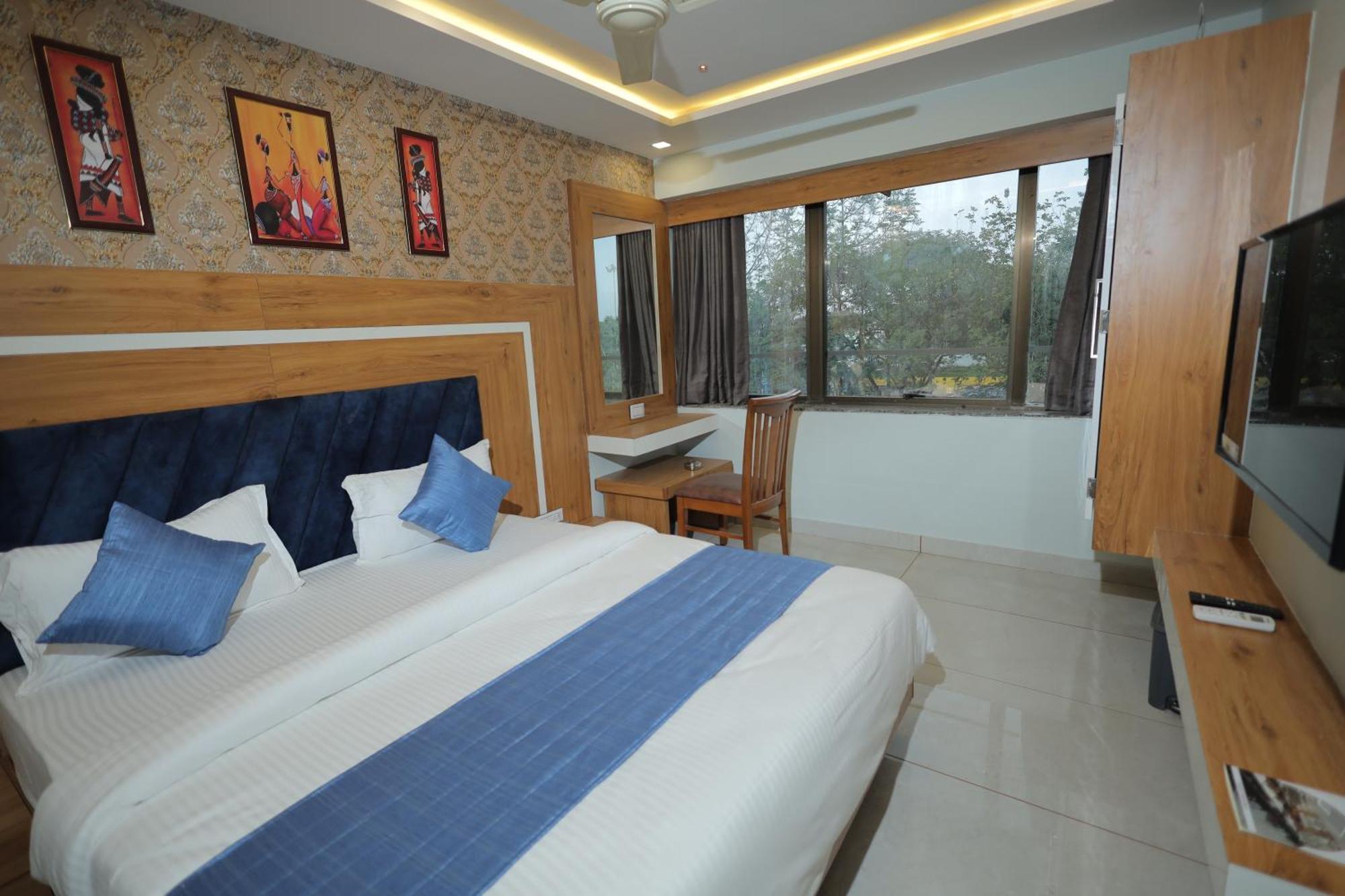 Hotel Rk Fortune Ahmedabad Exteriör bild