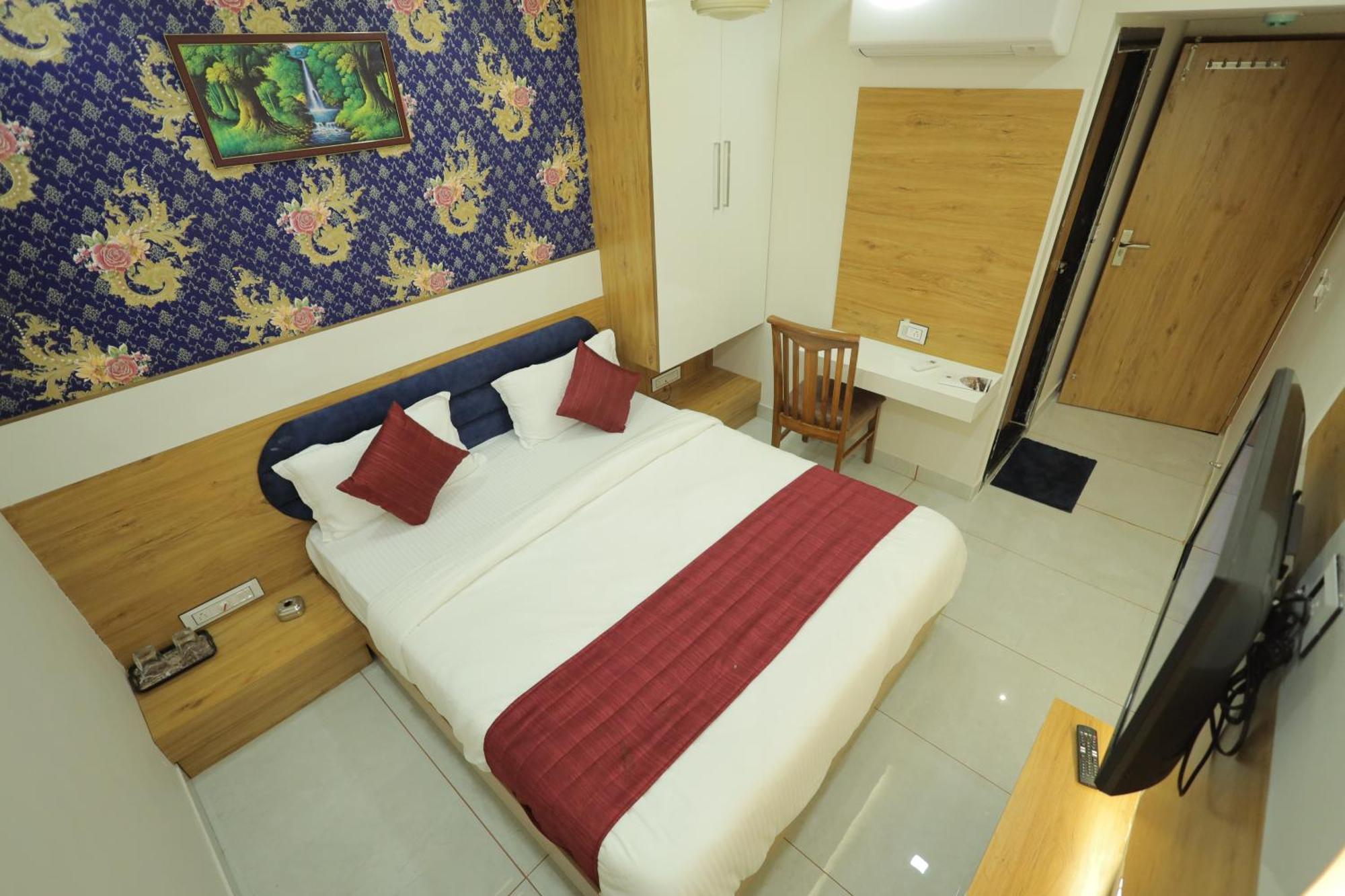 Hotel Rk Fortune Ahmedabad Exteriör bild